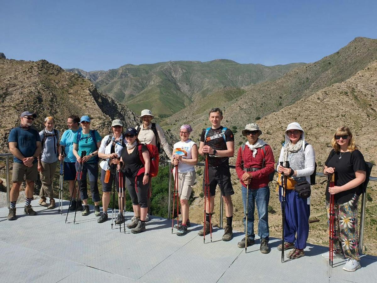 Hayat Guesthouse Nuratau Mountains Yukary-Ukhum Exterior foto